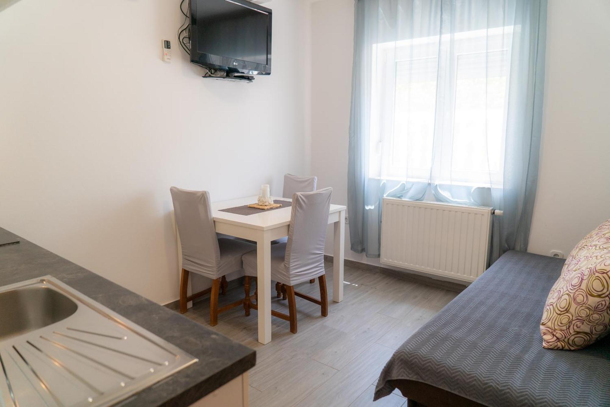 Apartments Zubcic Tisno Ngoại thất bức ảnh
